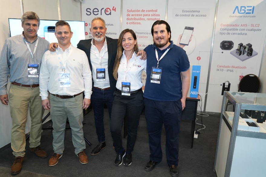 RevInnovacion's tweet photo. Sera4 en @Intersec_BA
Sera4 mostró junto a ABEI su solución para el control de acceso autónomo en Intersec BA
https://t.co/ZbduqyuZqy
#ACCESO #GOKEYLESS #ASSETMANAGEMENT #CANDADOBLUETOOH #CONTROLADORA #CONTROLDEACCESO #ABEI #SERA https://t.co/9FB5uciwMq