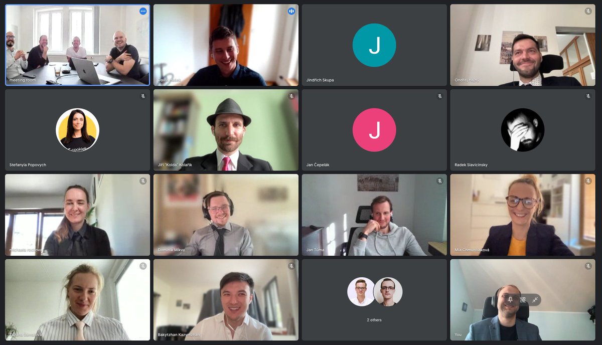 cookielab's tweet photo. Korporátní pátek #1 v @cookielab ✅
#corporatefriday #team #suitup #worklife #fun #zazitky #beremetoseriozne #dolebez https://t.co/MRI36nlPu4