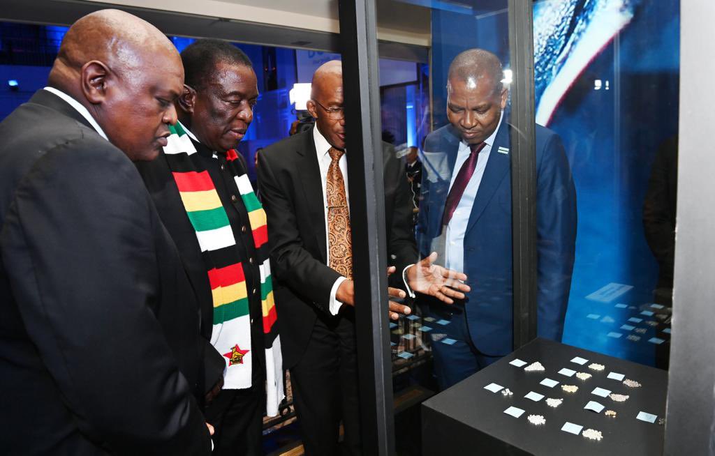 OfficialMasisi's tweet photo. I thank everyone who attended: the sight holders, mining houses, and the buyers.

Most importantly I thank my dear brother President Dr. @edmnangagwa who graced the occasion to lend support.
#AdvancingTogether
#PushaBW #ResetBW
#ImplementingOurChangeMandate
#GoMasisi🇧🇼 https://t.co/CWDl8auLdC