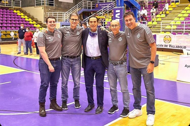 DEP amigo Teo.  Fue un gran placer compartir contigo buenos y malos momentos, siempre tan atento y dispuesto a todo. Gracias