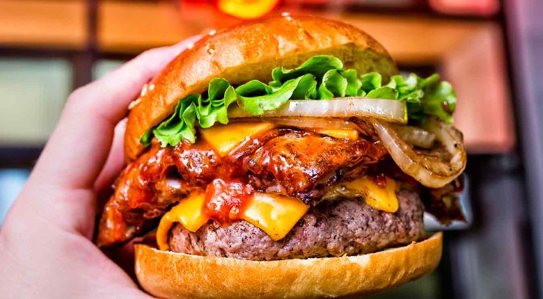 carrusel's tweet photo. ¿Quieres una hamburguesa de verdad? ¿Una de las de Goiko con Uber Eats? Es muy fácil  

➕ Sigue a @carrusel
 🔄 Haz RT a este tweet
💭 Acierta el resultado y último goleador del Portugal - España (sorteamos 3 cupones de 40 euros entre quienes acierten) https://t.co/pxXhwVlP99