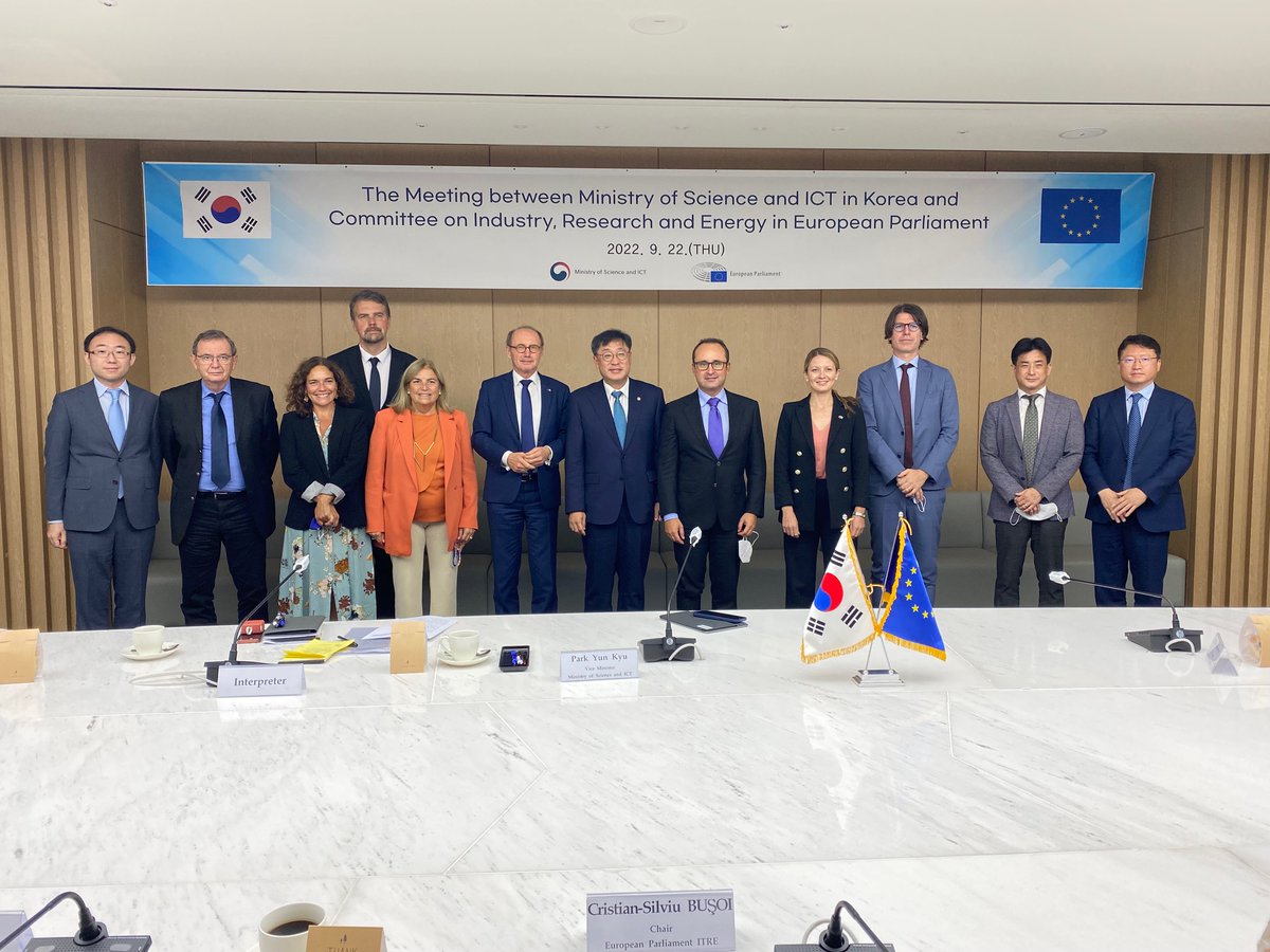 EP_Industry's tweet photo. @EP_Industry concludes its delegation to Seoul, topics: industry, energy, tech &amp; research. MEPs visited @Hyundai_Global @LGElectronics @Samsung &amp; met w. #UNCMAC, #KEF, #ECCK @CristianSBusoi @othmar_karas @MarianMarinescu @linagalvezmunoz @tsvetypenkova @ijabs @ignaziocorrao https://t.co/4UQqqK8Ex9