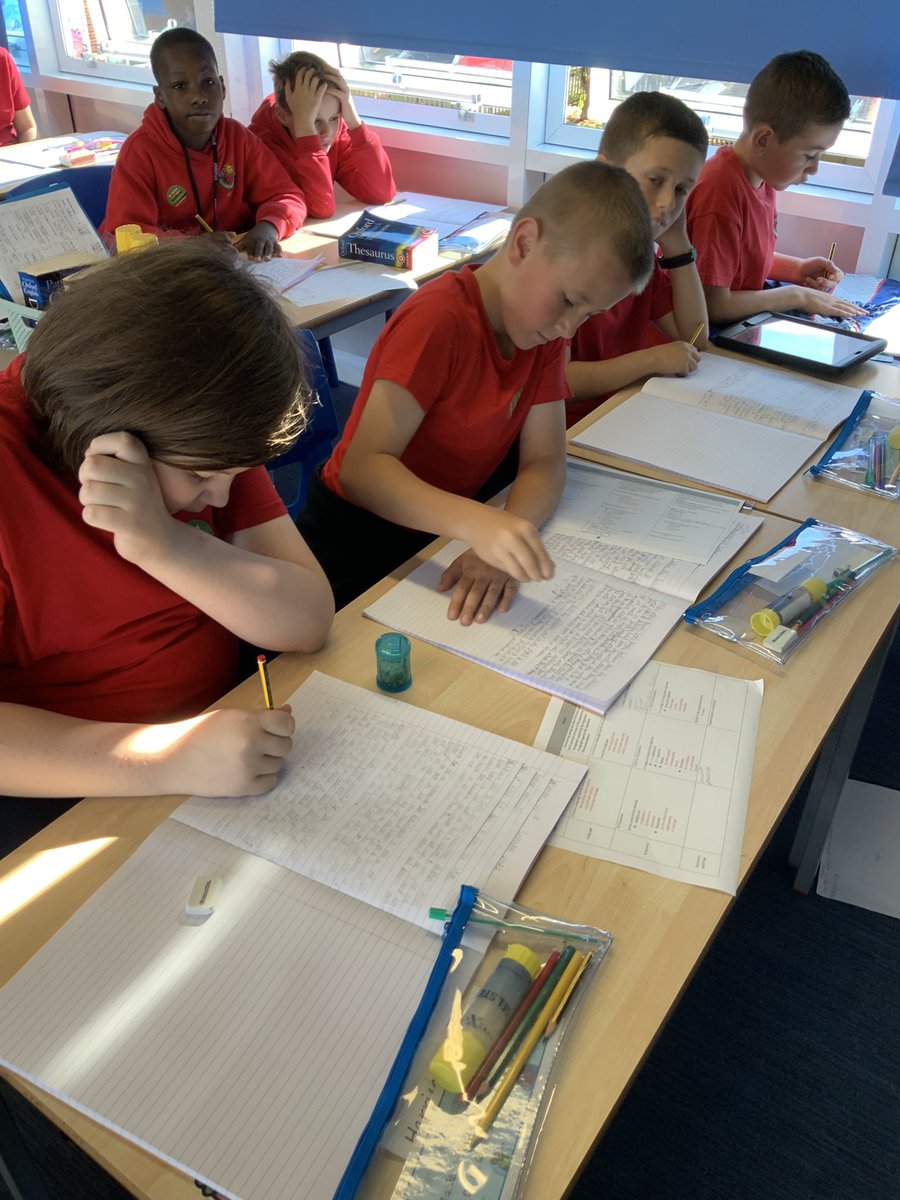 easterside_a's tweet photo. Fantastic writing of balanced arguments, going on in Year 6 this morning. Excellent behaviour for learning and attitude! #EastersideWriting #EastersideProud https://t.co/qEuAmjgxbX