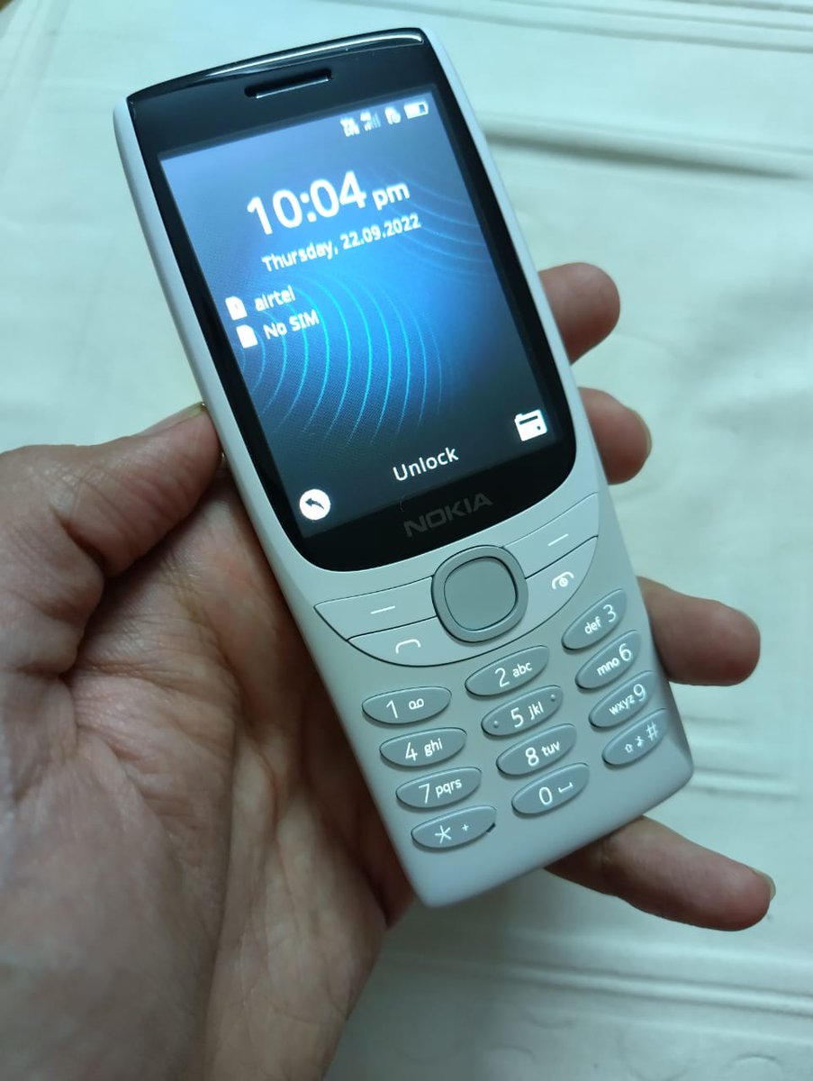Priyasingh2022's tweet photo. I really like the transaction of this Phone I am so happy to see that i can use keypad phone again like my childhood days 
#NokiaClassicsCalling https://t.co/eZyKZUNUVJ