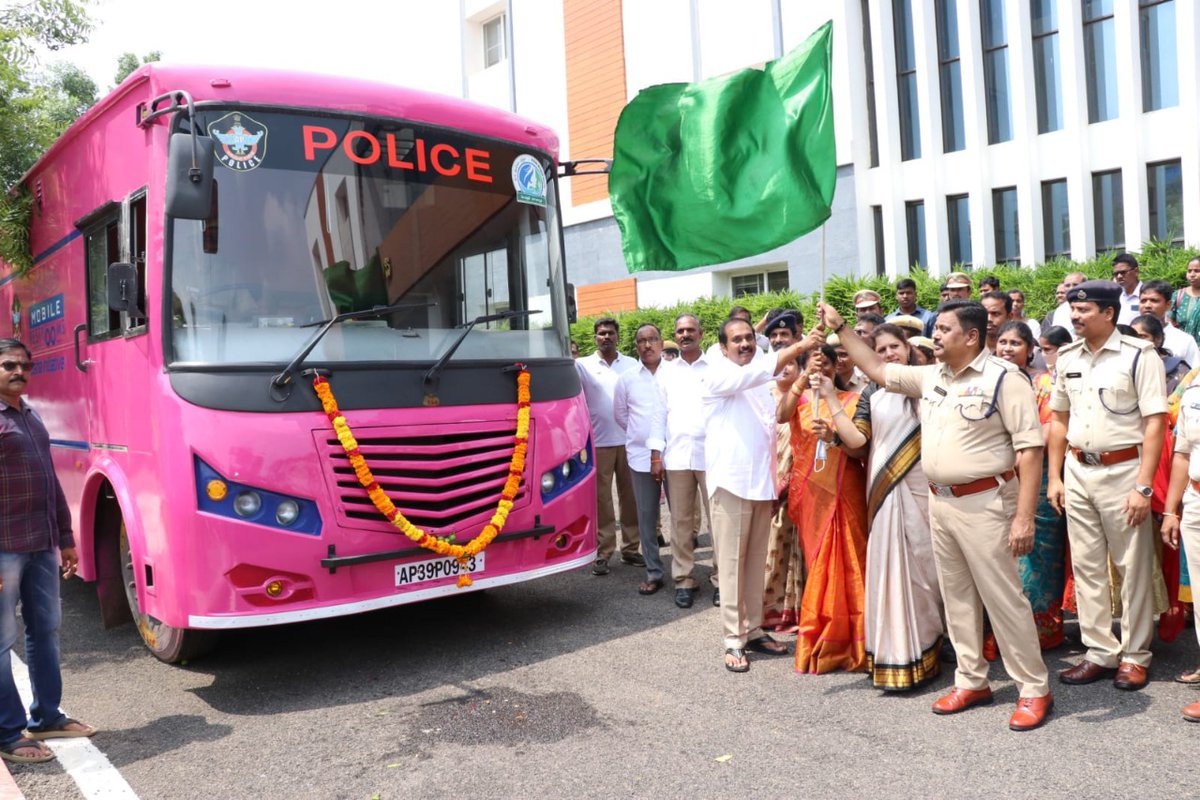 APPOLICE100's tweet photo. #DishaInitiatives to help 'her' be Safe:As part of GoAP's flagship Program of #Disha,#DGP Shri K.V Rajendranath Reddy,IPS distributed Disha #mobilerestroom vehicles equipped with Toilets,Bathing &Dress changing room for #WomenInKhaki across the State to assist them while on duty. https://t.co/D6x0RGJzHy