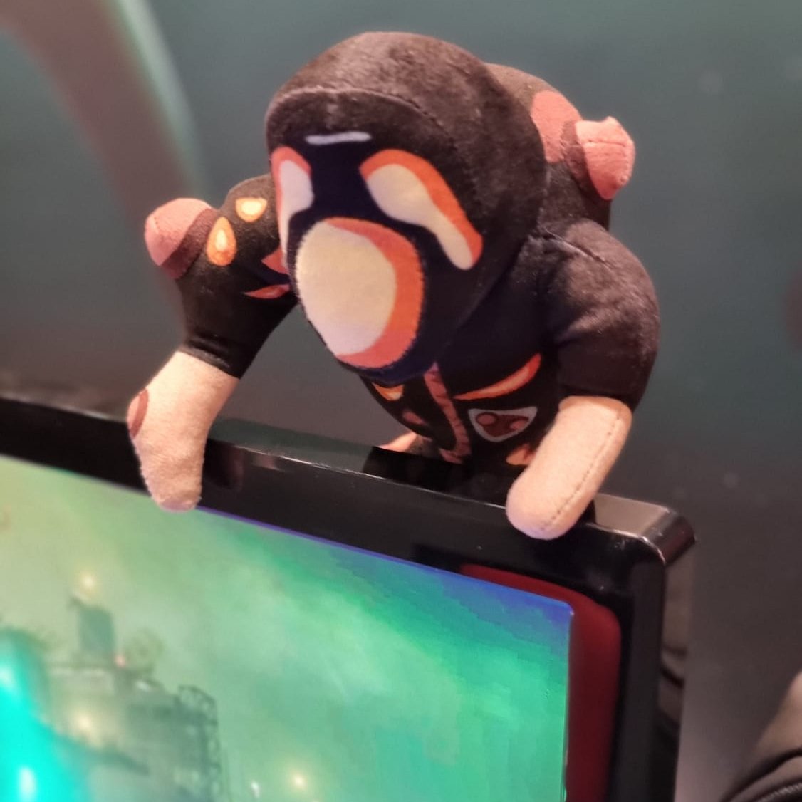 TeamJunkfish's tweet photo. There's loads of Monstrum 2 swag up for grabs at #EGX2022! 

Drop by the booth to find out how you can get your hands on some stickers, t-shirts, plushies and more 🔥 https://t.co/iQjy9mXlNq