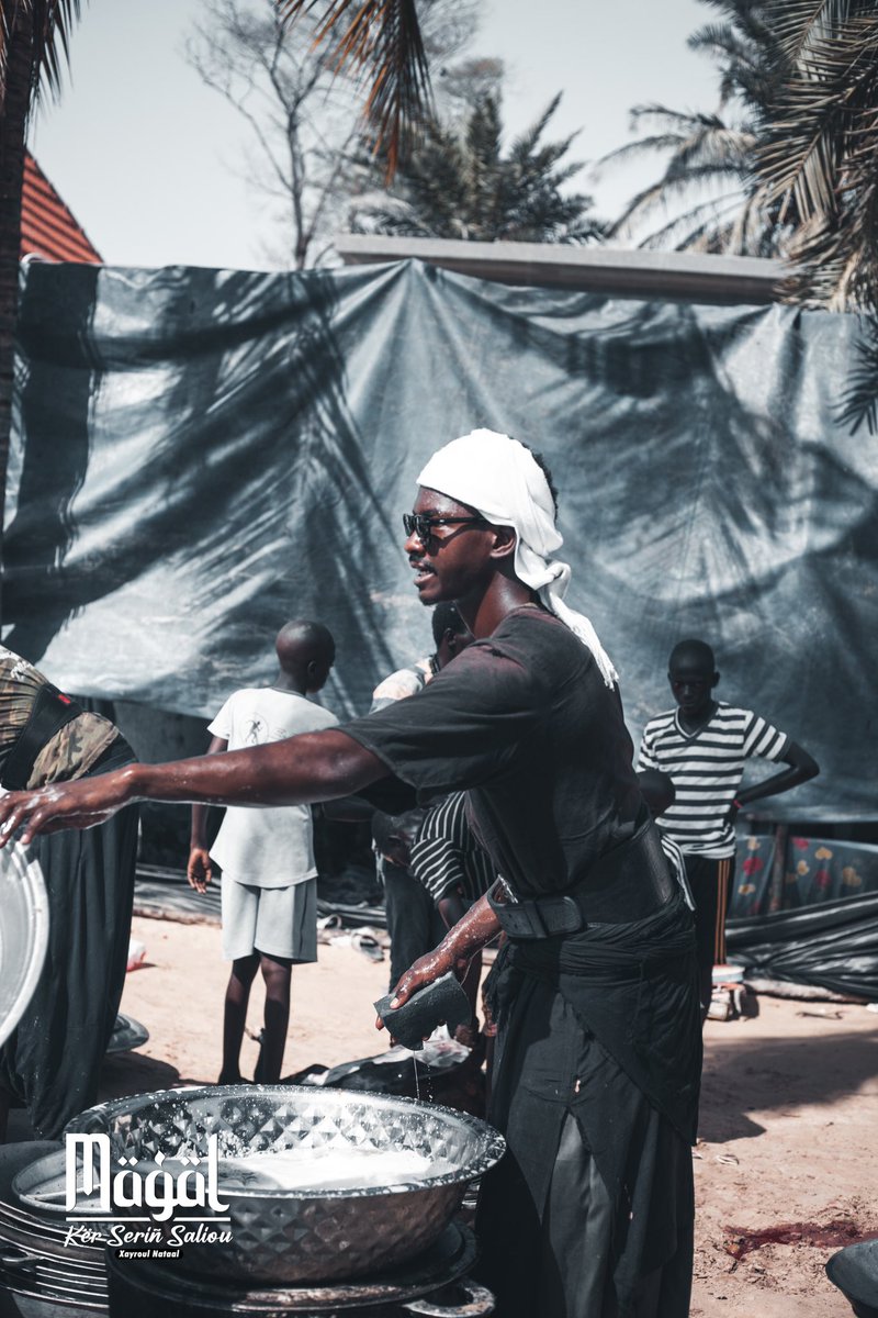 XayrouX's tweet photo. Quelques clichés 📸 pris lors du Magal de Touba 🤍 Kër Sëriñ Saaliou ak Waa Euhlou Raxass @touba_parcelles 

📸: @xayroul_xadiim_design 

#magal #magal2022 #18safar #mourideimages #mouride #touba #islam #photography #photographer #photooftheday #kebetu https://t.co/nqZN2fi4Ot