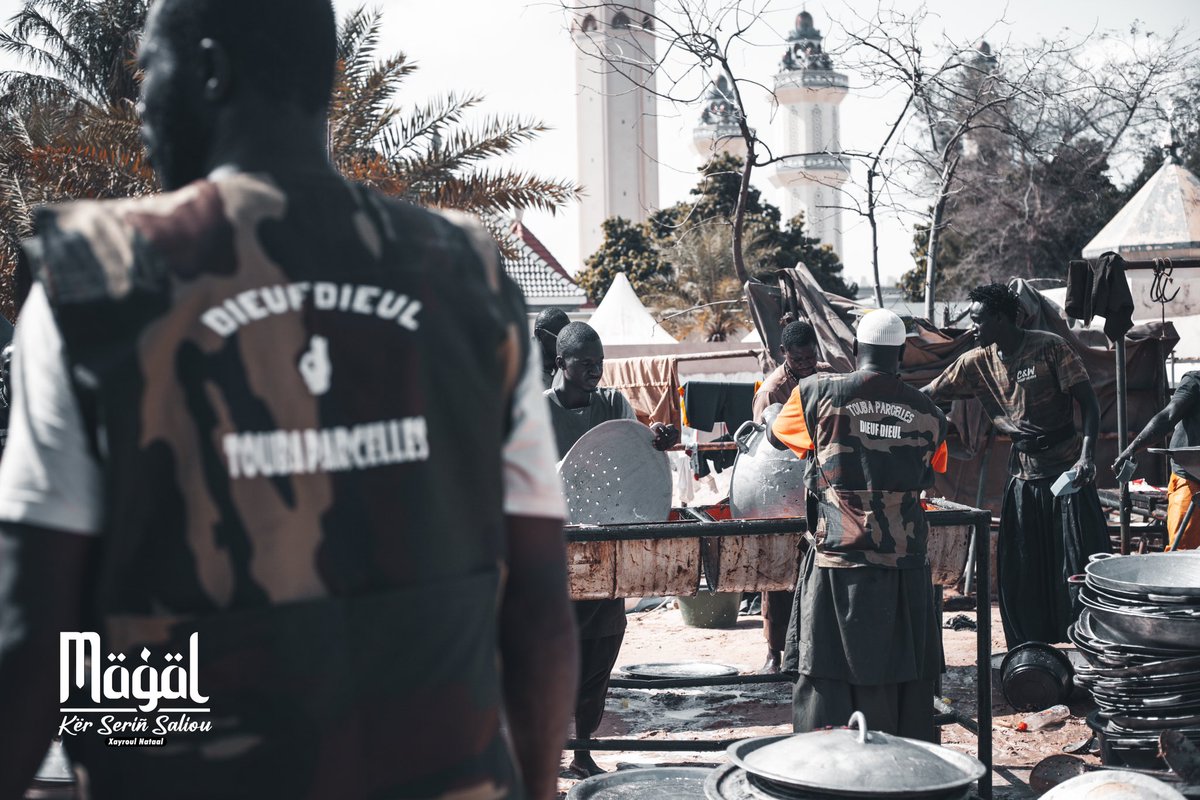 XayrouX's tweet photo. Quelques clichés 📸 pris lors du Magal de Touba 🤍 Kër Sëriñ Saaliou ak Waa Euhlou Raxass @touba_parcelles 

📸: @xayroul_xadiim_design 

#magal #magal2022 #18safar #mourideimages #mouride #touba #islam #photography #photographer #photooftheday #kebetu https://t.co/nqZN2fi4Ot