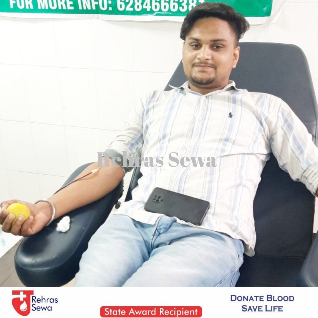 rehras_sewa's tweet image. *Make your birthdays even more special by helping someone in need!* 

A big thank you to Mr. Satwant Singh ji who donated his blood on his birthday today at Deepak hospital Ludhiana to help someone.

May God always bless you!

#RehrasSewa💛
#BloodDonation🩸
#HelpingHumanity😊