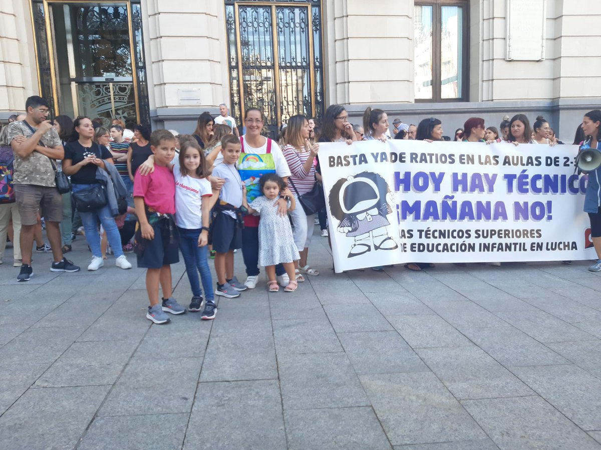 Patricia Rodriguez Lahija te queremos aquí, en nuestro cole, y te queremos cuanto antes 💪😁

📝 Comenzamos la recogida de firmas en las entradas y salidas para el apoyo hacia todas las técnicos de Infantil. 🧒

#ceipmmozgz #Infantil #tecnicos 
 heraldo.es/multimedia/ima…