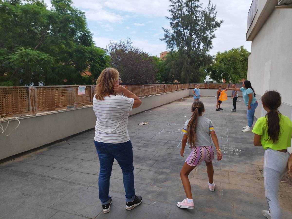 gitanos_org_PAT's tweet photo. El alumnado del #ProgramaKumpania de @gitanos_org_PAT en el barrio de #LaComa retomó la actividad con las pilas cargadas para afrontar los retos de este nuevo curso 22-23.
@AytoPaterna @GVAinclusio @GVAeducacio https://t.co/CINd93niJh