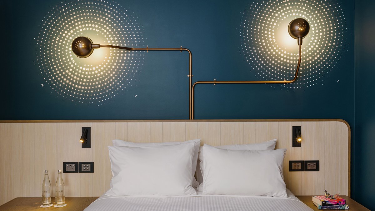 Sammy the Tiger, a litigious snail, and red doors that are ankle-high. Meet the new Hotel Indigo Brisbane City Centre, inspired by the stories, artists, and eclectic characters that shaped the City Centre. Whatever your style, you won’t be disappointed. ihg.co/6015Mp56d