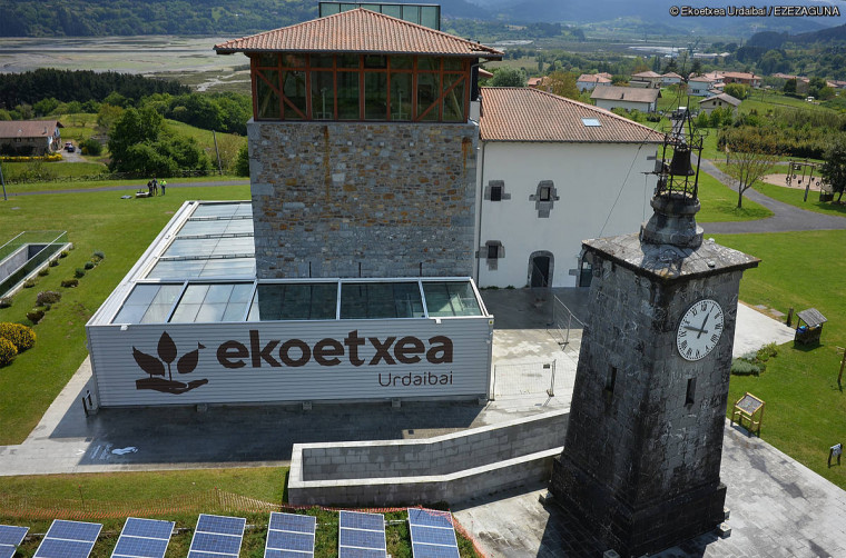 BizkaikoHitza's tweet photo. #Museora | Euskadiko Ekoetxeen Sarearen barruan dago Urdaibaiko Ekoetxea, #Busturia|n. Haren helburu nagusia ondare naturalaren eta kulturalaren balioa ezagutarazi eta ulertzea da. @mikelgm_ @NEskibilatze @berria @Ekoetxea_eus
👉https://t.co/RZavPUrizu👈 https://t.co/xFTezNWTRq