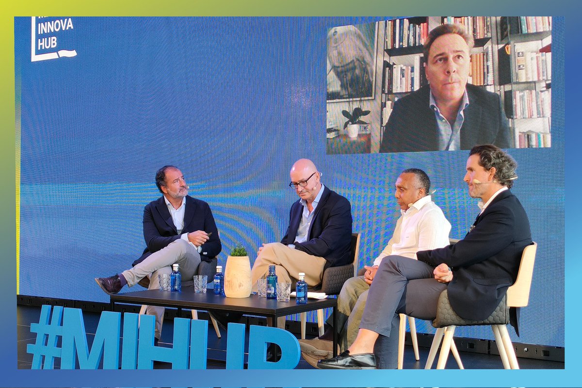 #EstáPasando Salva Medina, CEO de #VALHALLA presenta la primera mesa redonda de la #Inauguración_MIHub compuesta por José Martínez CEO de #GrupoMartínezAbolafio, Eduardo Petrossi CEO de <a href="/MahouSanMiguel/">Mahou San Miguel</a>, Jesús Nuño de la Rosa CEO de <a href="/aireuropa/">Air Europa</a> y <a href="/GimenoDimas/">Dimas Gimeno</a> CEO de #Kápita