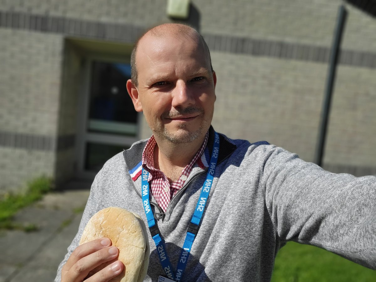 nhsmarkrowe's tweet photo. Thanks to the team for a very efficient Flu Jab outside level 7 restaurant. I didn't feel a thing and the bap was a lovely bonus. Next time I'll remember to take a pen to fill out the form. @UHP_NHS @WEDoOD_UHP https://t.co/D3uMXpwnrN