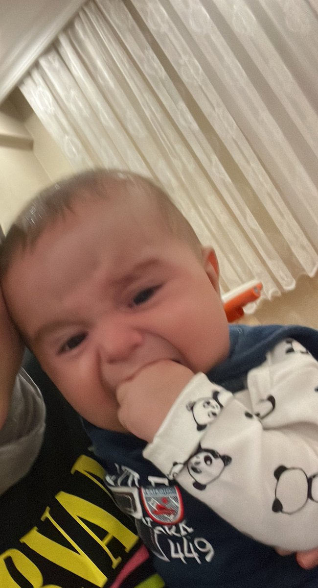 salrukiye's tweet photo. -Yok aşkım asla sinirli bi insan değilim. https://t.co/ticZ1OZ7NU