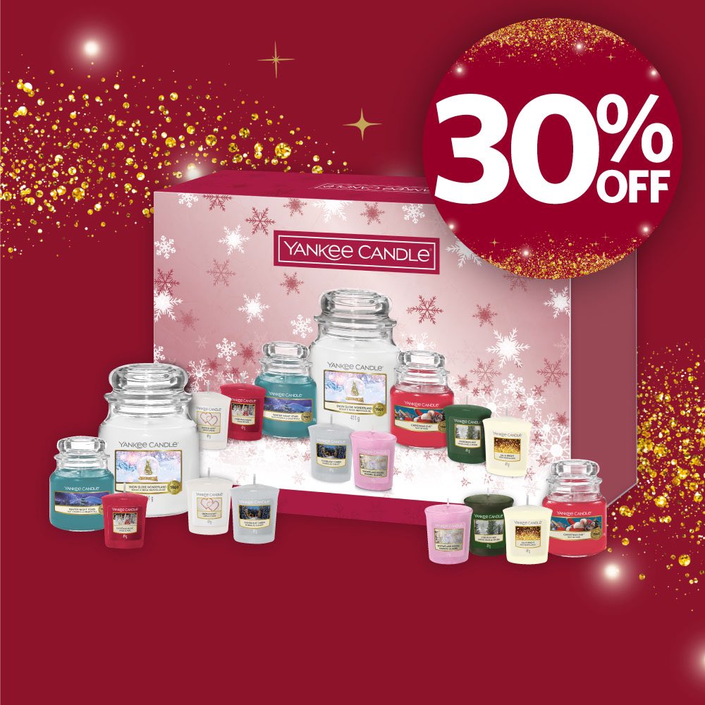 Dare we say it…time to kick start your Christmas shopping. Save 30% on this Yankee candle gift set with 9 different fragrances 🌲🕯 clintonsretail.com/collections/wow #christmas #clintonscards #giftset #yankeecandle #clintons