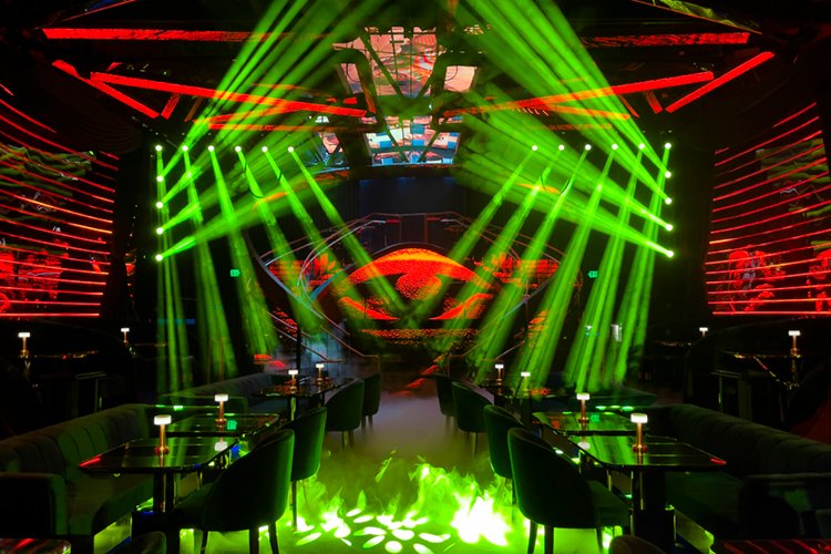 ispaudiolight's tweet photo. ✅Los cabezales móviles Vizi Beam RXONE de ADJ elegidos para el nuevo local nocturno de Hollywood: 'Mainro'
✅Inaugurado a principios de este año, Mainro, ofrece una fusión única entre restaurante y club nocturno
@adjlighting
#Mainro
Más información⬇️
https://t.co/I7LdINYI6s https://t.co/cHS9vay4gW