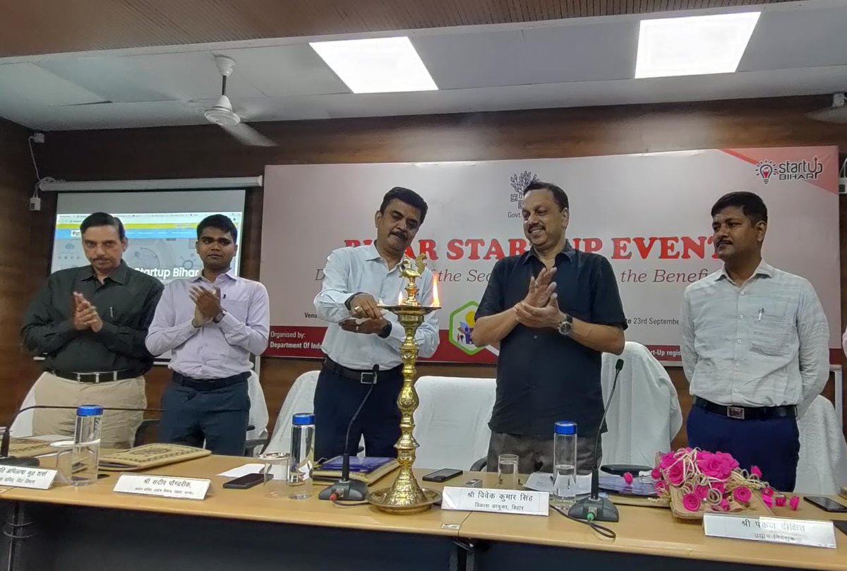 IndustriesBihar's tweet photo. Lightening of Lamp by Shri Vivek Kumar Singh, Development Commissioner, Govt of Bihar and Shri Sandeep Poundrik, Principal Secretary, Department of Industries at the Bihar Start- Up Event.
#BiharStartUps
#SayYesToStartUp
#BiharIndustriesDept
@samirmahaseth_
@SandeepPoundrik https://t.co/2mVRAoRc8W