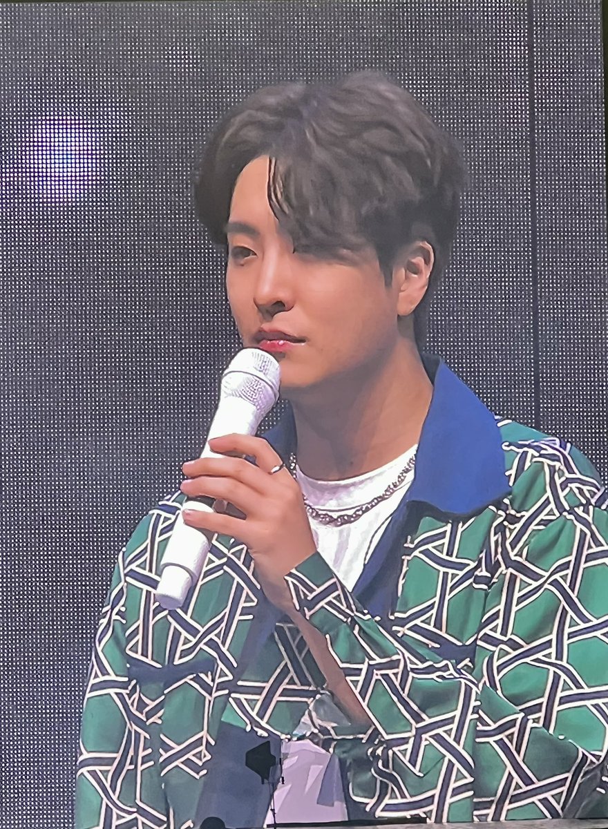 jihoonsjawline's tweet photo. https://t.co/U9UDJaaxTy