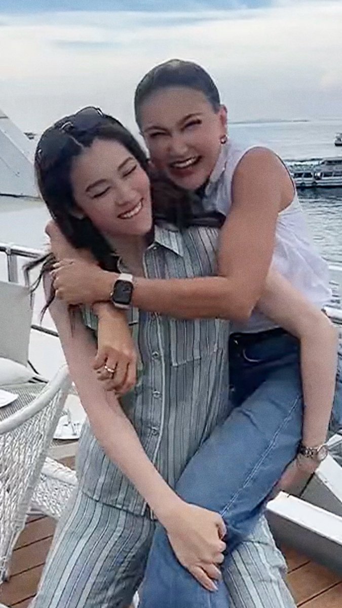 mmintjrp's tweet photo. แฟนผมน่ารักจังเลยครับ #แอนเชียร์ https://t.co/Lh7vfblT2m