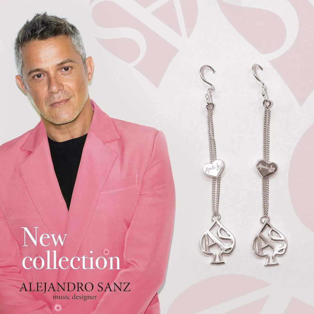 mexicanASdeSanz's tweet photo. Por fin está aquí! La nueva colección de bisutería de @AlejandroSanz que te hará brillar como una súper estrella🤩✨
Encuéntrala en https://t.co/iKrrvVCKO4 ó https://t.co/Phow3jqHA9
#ASMusicDesigner #StarliteUniverse #AlejandroSanz #Automn ASMusicDesigner #StarliteUniverse https://t.co/6ipi2q9dvn