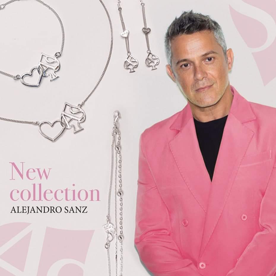 mexicanASdeSanz's tweet photo. Por fin está aquí! La nueva colección de bisutería de @AlejandroSanz que te hará brillar como una súper estrella🤩✨
Encuéntrala en https://t.co/iKrrvVCKO4 ó https://t.co/Phow3jqHA9
#ASMusicDesigner #StarliteUniverse #AlejandroSanz #Automn ASMusicDesigner #StarliteUniverse https://t.co/6ipi2q9dvn