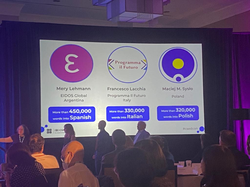 ProgrammaFuturo's tweet photo. Fieri del premio per il "Localization Efforts" al #CSEdCon the Global CS Education Conference  
Questo premio è per tutti voi che ogni giorno portate in #classe i  #percorsididattici e le  guide alla #cittadinanzadigitale di #ProgrammailFuturo. Grazie! @enriconardelli @isabcor https://t.co/1wlXUO6tcb