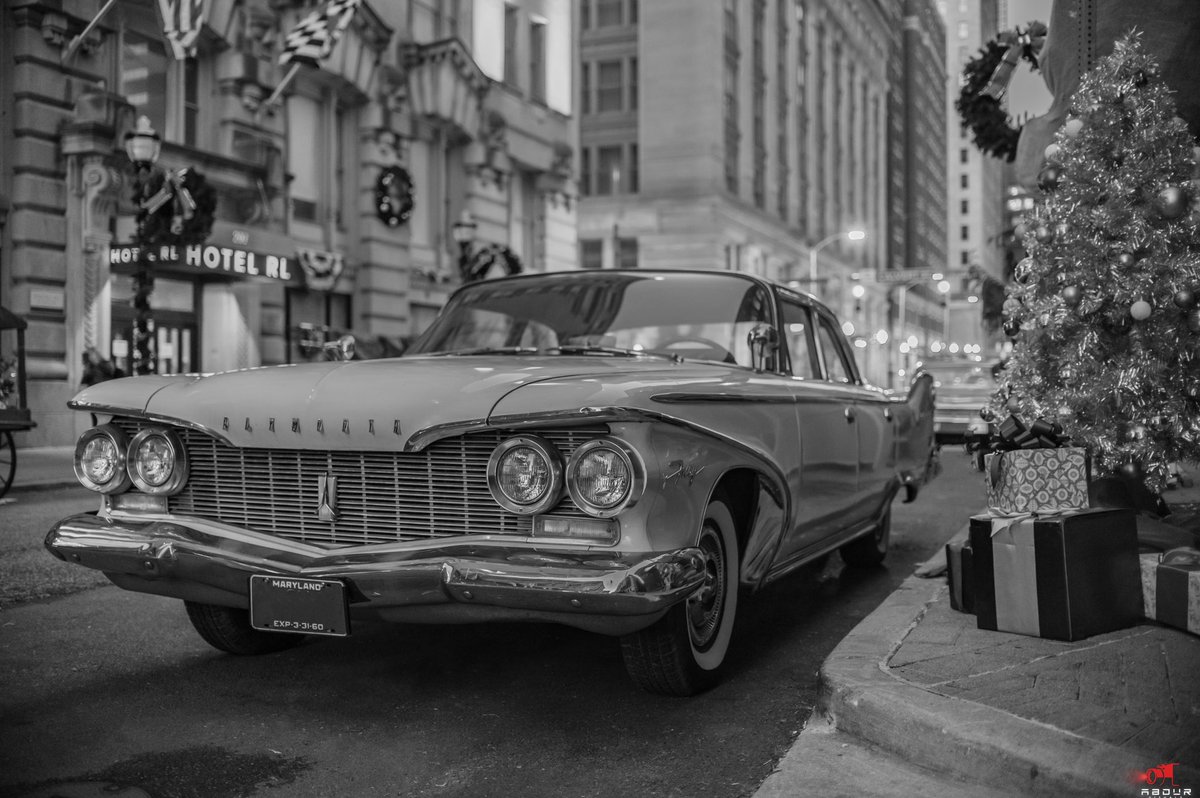 abdurvisual's tweet photo. Christmas came early in glass print sold here https://t.co/hgp5sUKYTT . #plymoth #Vintage #classic #sale #etsy #Christmas #love #homedecor #photography #Baltimore https://t.co/CZoJkLhL5O