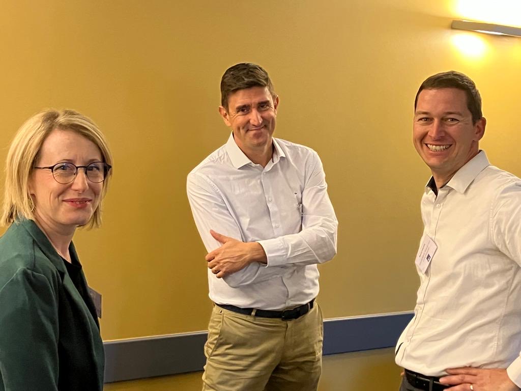 Journées de souscription à Dijon : du travail, des dossiers et de la bonne humeur ! Un beau succès auprès des courtiers partenaires : merci de votre fidélité à Axa !