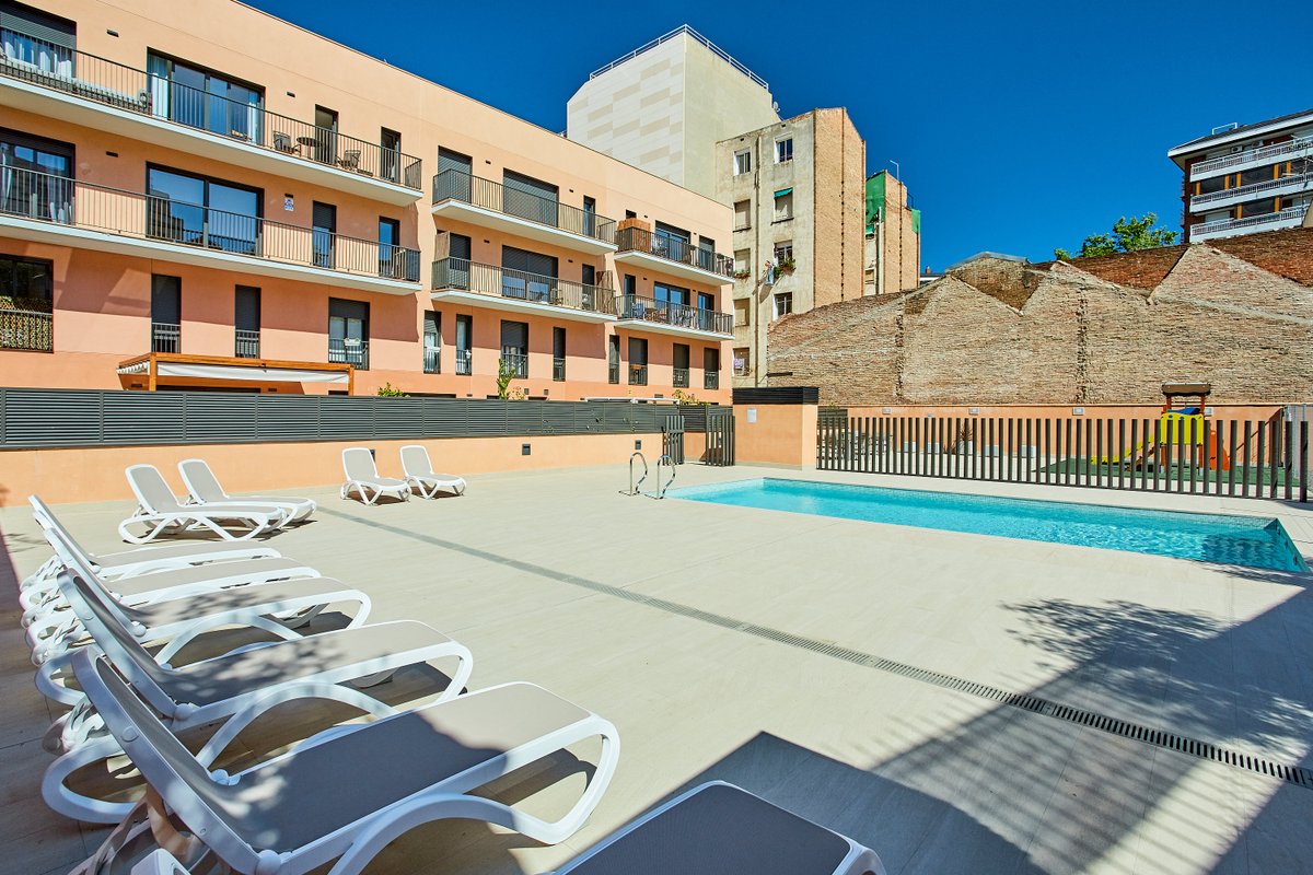 Our #development at Morales is located in one of #Barcelona’s best-regarded locations. The project was completed in 2017 and sits in a quiet street of Les Corts District with a range of apartments, some with large private terraces.

Discover more here: bit.ly/3dpKUna