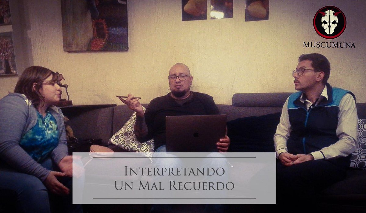 Muscumuna's tweet photo. Héctor Cobo Gómez  Director de Muscumuna Films y A​ndrés Avilés Có-Director,​ interpretando la las letras del Washo Orellana
#Madbrain #Muscumuna https://t.co/DfOjKeY9eR