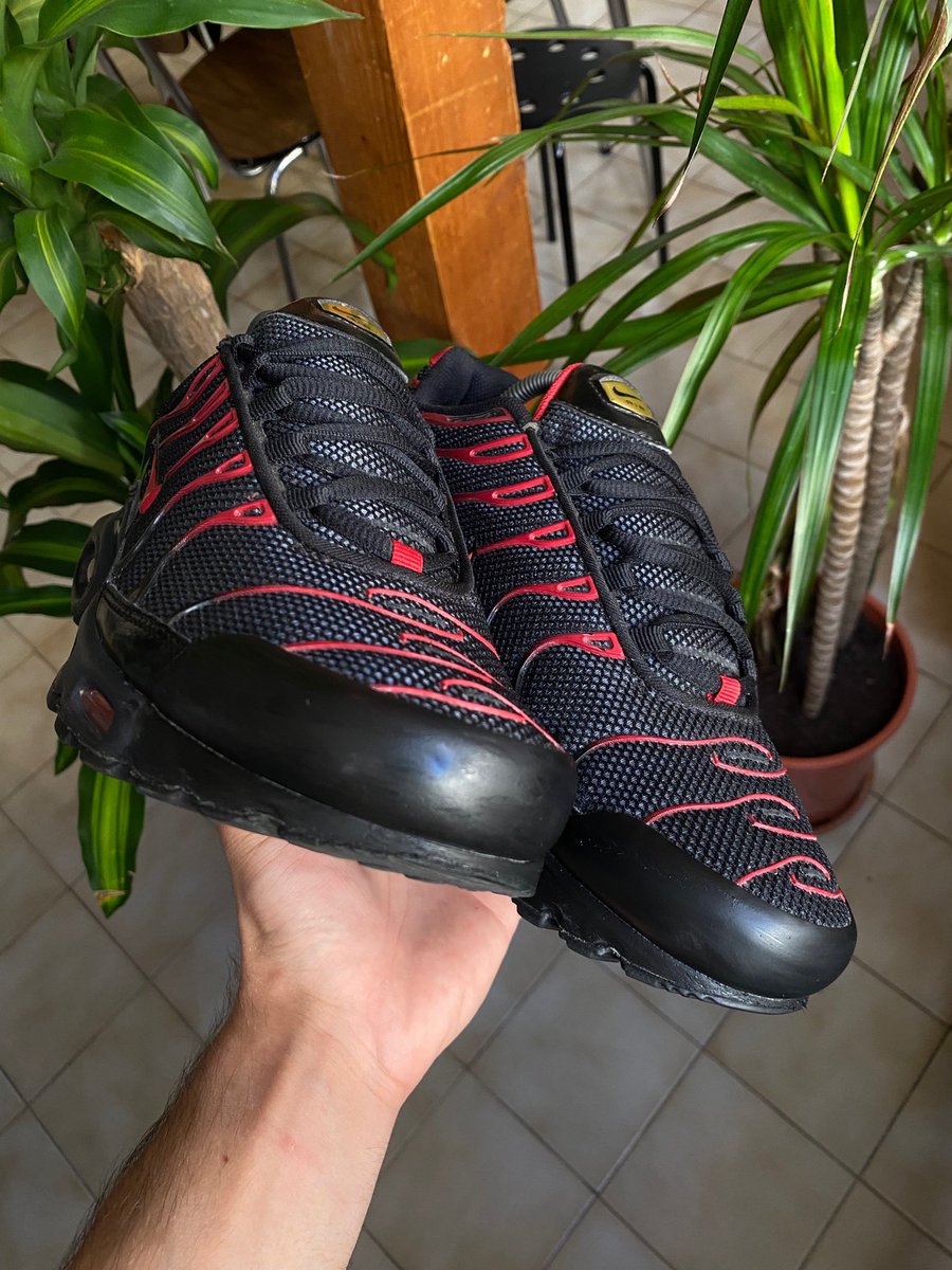 Air Max Plus « Hates »

42.5eu/9us/8uk de disponible.

Prix : 100.00€ 

↪️ bubblemax.fr/product-page/t…