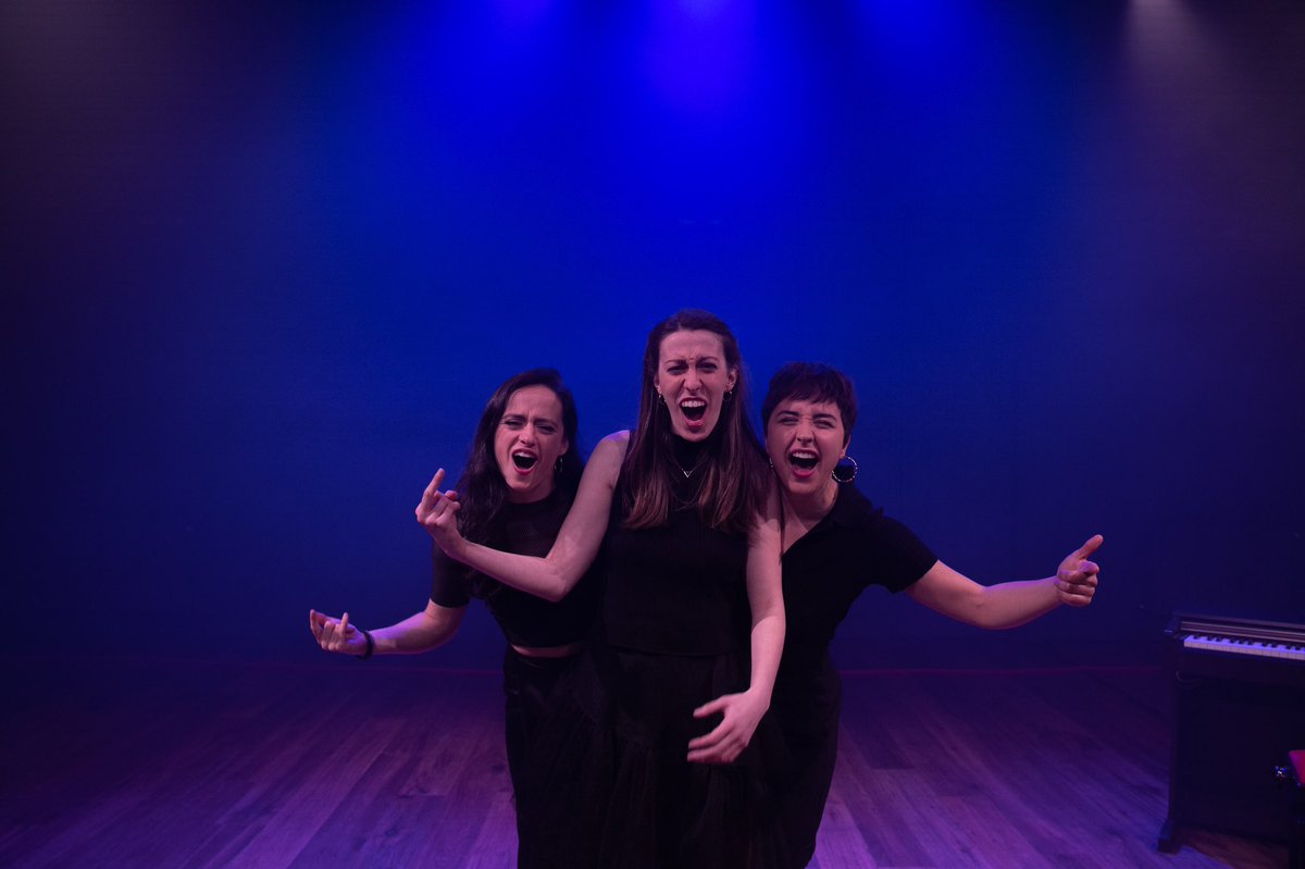 “Un instant de lucidesa abans de la nit eterna”

ARIADNA I EL MINOTAURE diumenge 25 al <a href="/LolaFestival/">Festival LOLA</a>