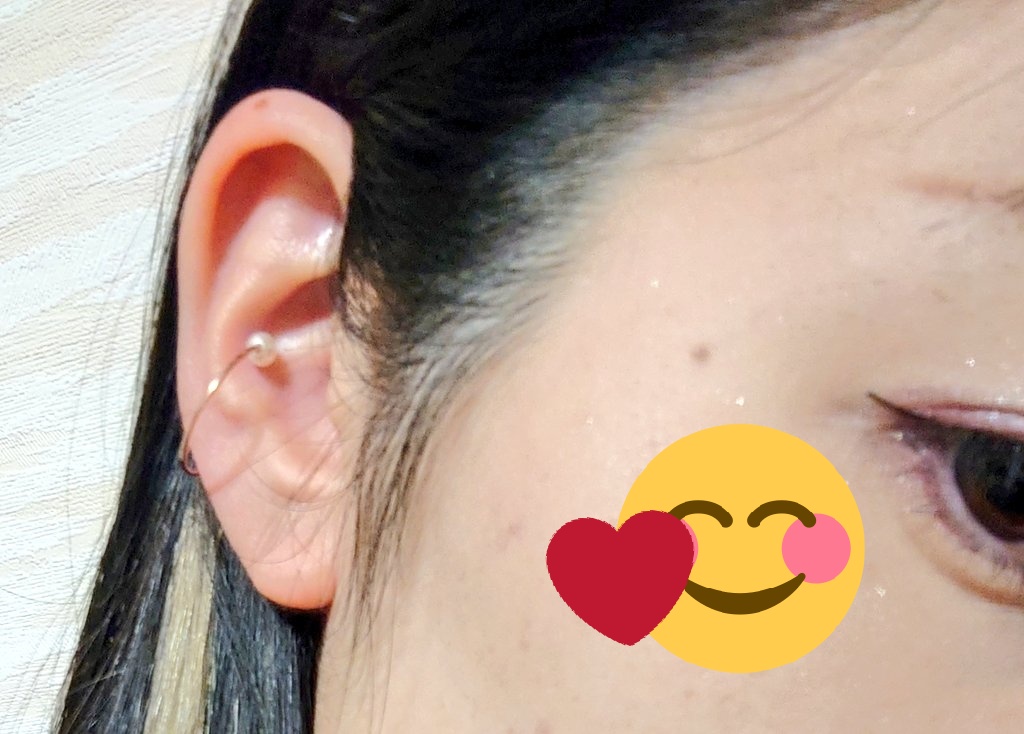 airiiiinSIDfan's tweet photo. マオにゃん、素敵なコレクションをありがとう❤️
無事に届きました❤️ピアス穴は開けてないので着用写真はまた後程！
とりあえずはイヤーカフを楽しませて頂きました🥰友人たちとの旅行で自慢してきます🥰❤️
#LUXEdeDRESSco.
#luxededressco.
#マオブラ
#2022StarryCollection
#PearlMoonSeries https://t.co/P8Q8K2dUkc