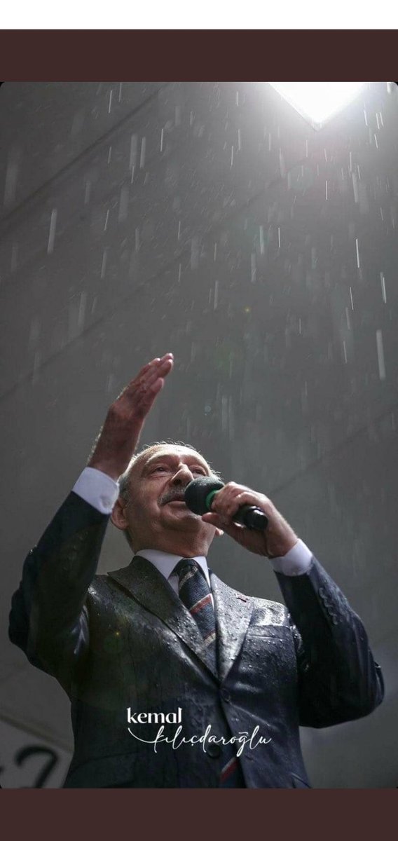 DavulcuKoc's tweet photo. #kemalkilicdaroglu #yanindayım ulan şu Parti'nin her lideri mi namuslu şerefli olur!! Olur işte biz böyle adamlarla yürürüz!!!#Adam #namus #seref kıskanan partililer vardır elbet!😃 https://t.co/7CZE0RO5Ud