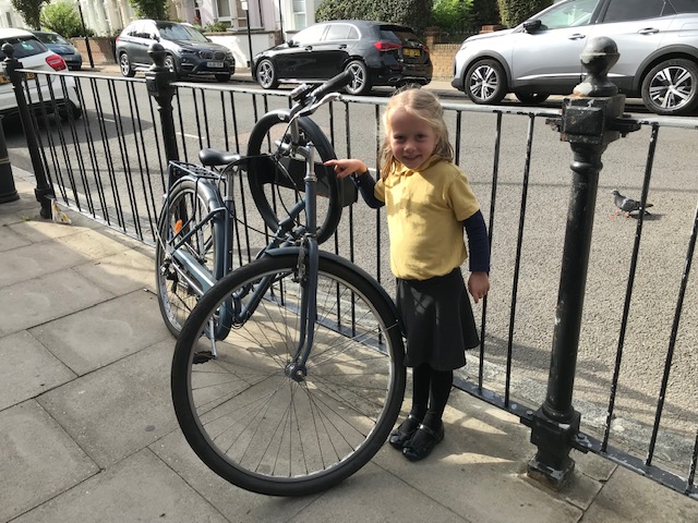 GillespieSchool's tweet photo. Eco-Committee are carrying out an environmental review. They found safe and dry places where bikes and scooters can be stored and noted the vegetation bordering the school preventing air pollution 🌲🌳🚲🛴#beinggreen https://t.co/h3bII01XkJ