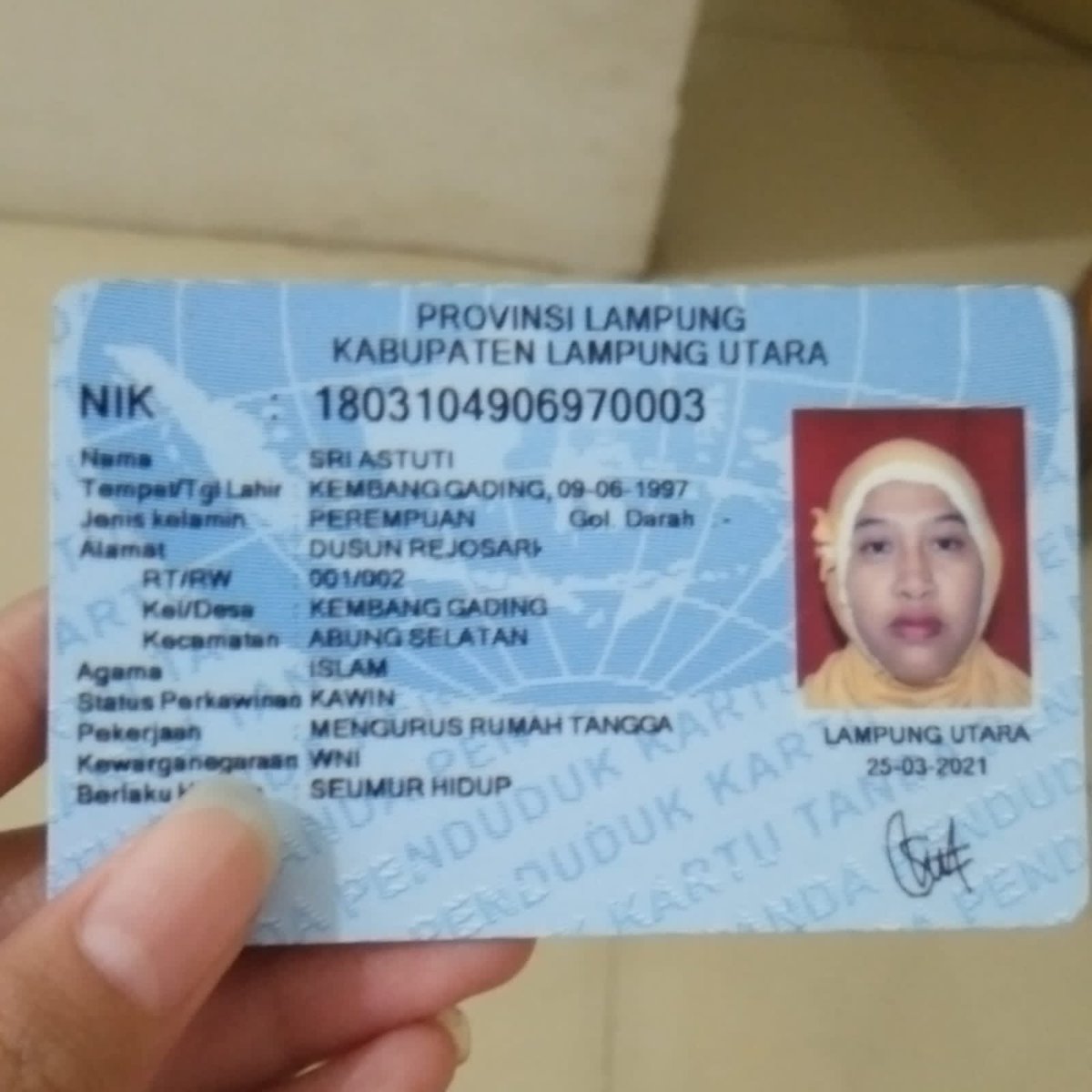 ltyshh's tweet photo. PENIPUAN TIKET NCT 127 - THE LINK JAKARTA

HATI-HATI YA KALAU KETEMU BUKTI JAMINAN KTP ATAS NAMA SRI ASTUTI ATAU SURUH TF SPAY KE NOMOR 088269125497 ATAS NAMA DESI / HERLINA

username sebelumnya @bucinsuback tapi sekarang akunnya udah ilang, babi!!! https://t.co/7fJx9hbi6k