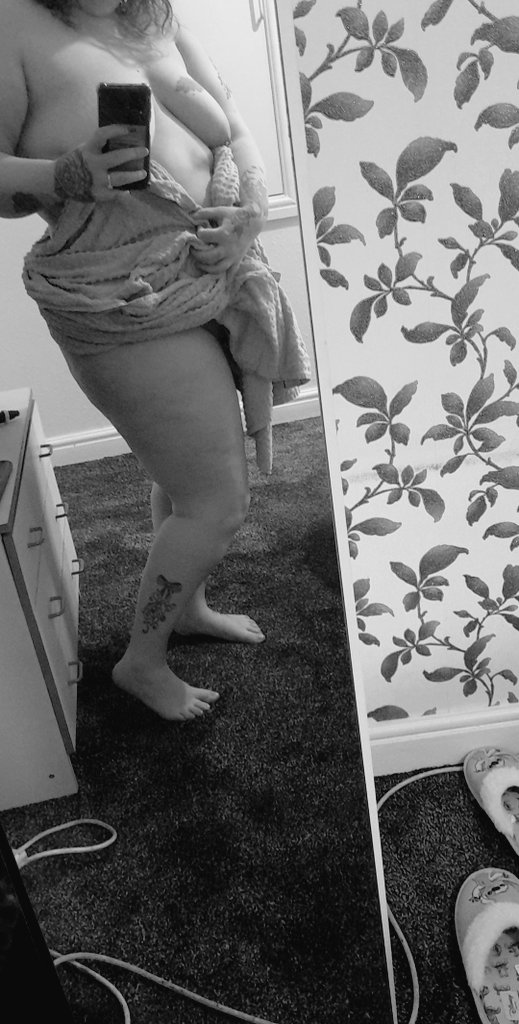 OFbbwchar0101's tweet photo. Subscribe u sexy people https://t.co/VrUnNxutrB #Curve #onlyfans #onlyfansgirl #naughty https://t.co/JbLGe95ZAH