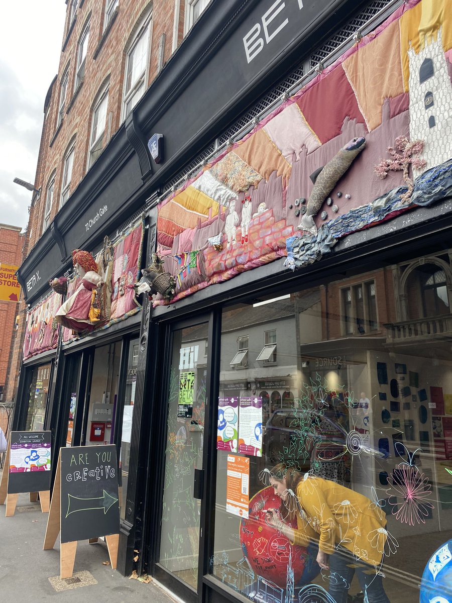 Chloeelisebird's tweet photo. An insightful event hosted by @MightyCreatives in the most amazing location. Thank you for having us and delivering a great conversation starter around mental health for young people๐๐ผ #positiveoutlets #mentalhealth #preventionthroughconnection @TurningVip https://t.co/DQ8mh2n7Vm