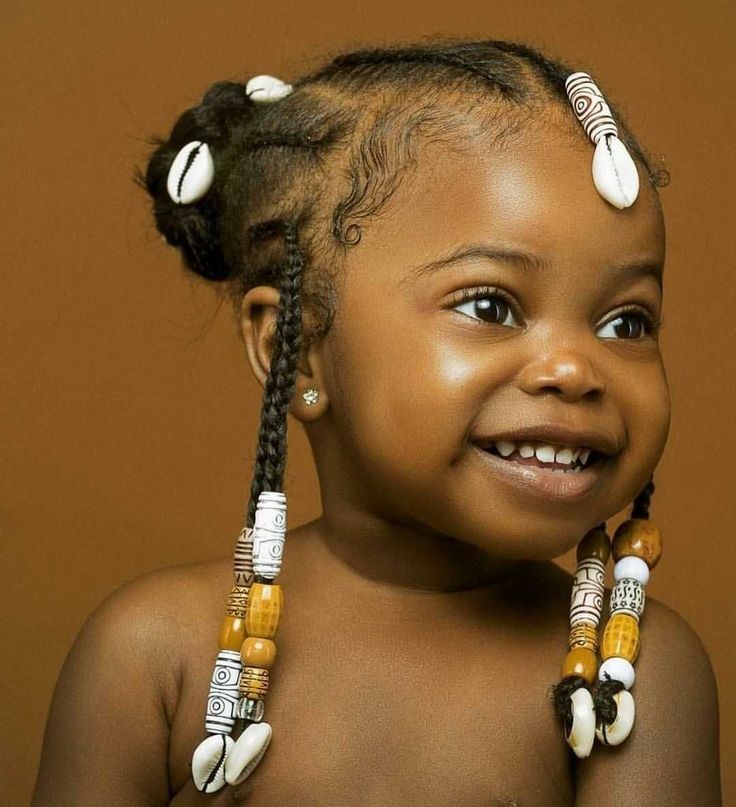 #AfroCoupe
Les perles dans les cheveux c'est quelque chose 😍❤😎