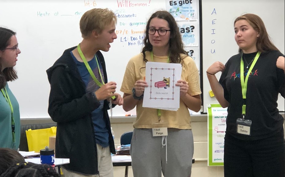 BravesWMS's tweet photo. We were excited to have the talented @WilliamstownHS German students volunteer to teach language and culture to our 5th graders in our afternoon #SPARKforGerman program. Danke schön! https://t.co/shGMQQmcEE
