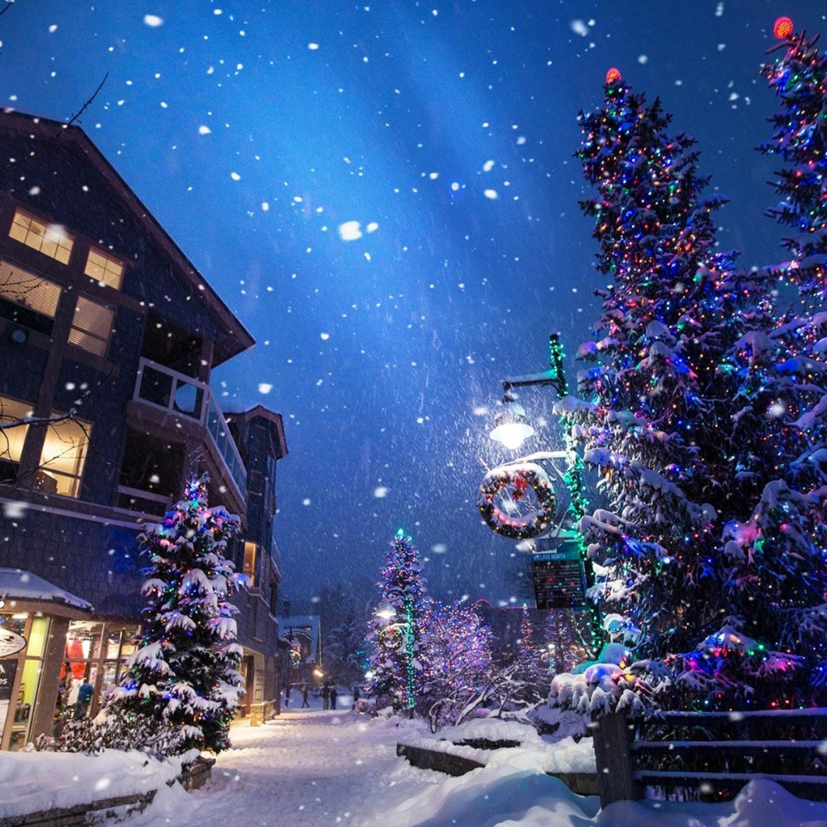 Hohoho! Are ye thinking about Christmas yet? Drop us a line to talk about group Christmas bookings, we're waiting for you at info@restaurantcirca.com 🤶