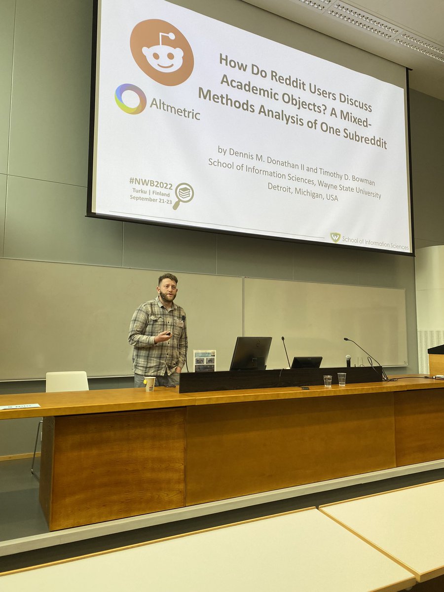 My <a href="/SISwsu/">Wayne State SIS</a> student Dennis did a great job presenting our work on Reddit at #nwb2022