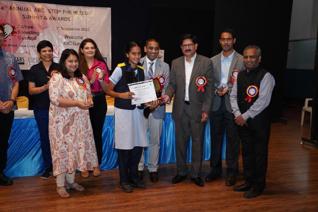 ActvBleedCntrol's tweet photo. Congratulations students
Ms.Sanvi Gupta
Ms.Mahalakshmi Mopal
Mr.Abhishek Biradar
Ms.G Tejaswini for training highest volunteers in the community 
Well deserved award at 4th annual Summit ABC
@ChildrensPhila @upiasi @PediSTARSIndia @IDF_INDIA 
@clubroadsafety @thePHFI 
GVK EMRI https://t.co/ctaMhwWLmv