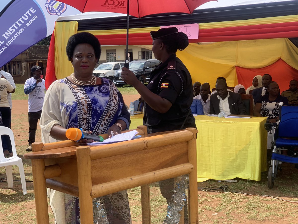 UNADeaf's tweet photo. Cabinet Minister @Moglsd_UG Hon. @BettyAmongiMP who represents the Rt. Hon. Prime Minister of Uganda @RobinahNabbanja delivers remarks #DeafWeek. Reiterates government commitment to addressing challenges faced by the deaf community. Sign Language Unites us. https://t.co/WPUSPSte85