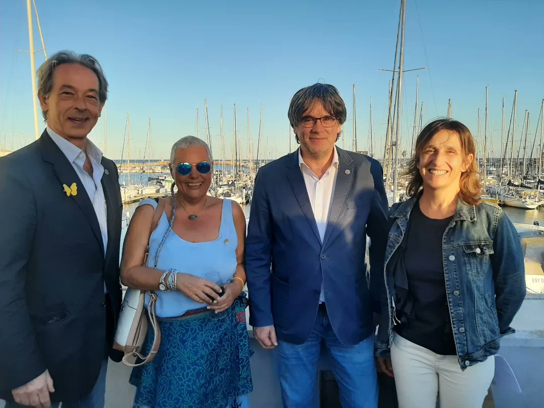 VctorHerrero5's tweet photo. ✔Demà farà una setmana des que la #JuntaRectora del @CLxR_Vilafranca vam signar la Carta de Compromís 📄 a l'acte del @ConsellxRep a Canet de Roselló #CatalunyaNord . #Catalunya @ARepresentants https://t.co/RErXy4gk1i