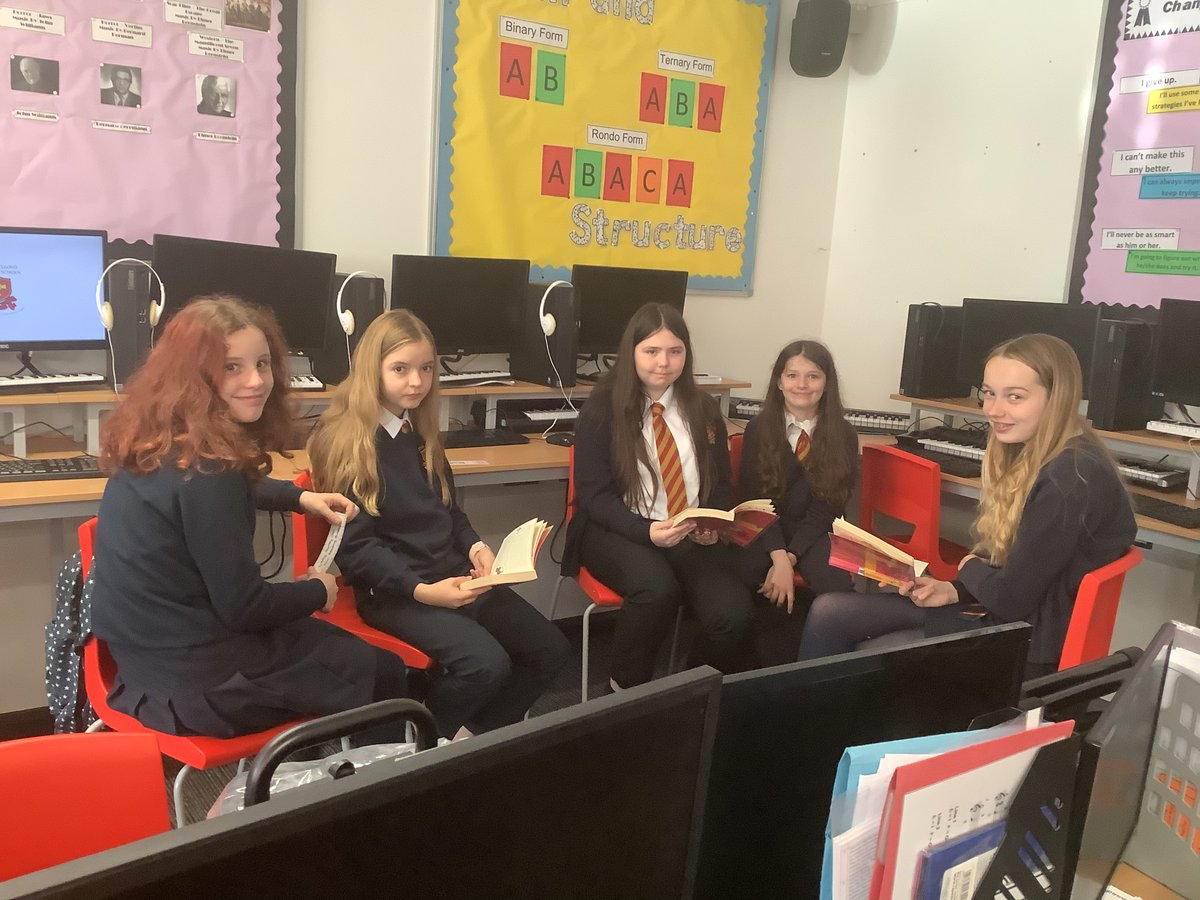 EnglishSjl's tweet photo. It was great to see our Year 10 Reading Buddies in action with Year 7 this morning -da iawn pawb! https://t.co/TYzfvDS2ob