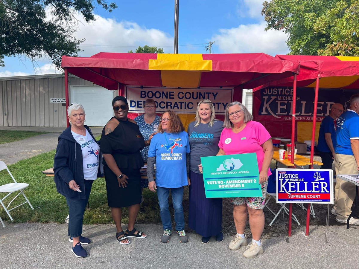 Chris69th's tweet photo. What an absolutely amazing day! First, got a chance to hangout with The Seniors at the Boone Co. Senior Picnic! Then onto the Optimist Club! Was clear to me today, what binds us together is a lot stronger than what separates us! 💙💪🏾➡️
#MoreForward
#wkentuckystrong https://t.co/dAMkvcerlW