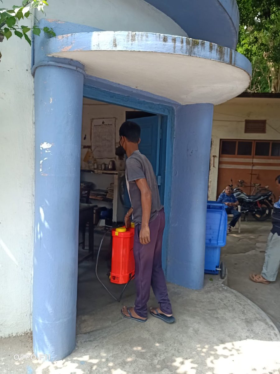 Every day &amp; every where our disinfectant team is always trying to ensure your safety from CORONA VIRUS.. Maintain Healthy Norms..
#WeCareWeDare
Today, 23/09/22, our team has duly disinfected a large arena of South Suburban Division, SSD..
<a href="/CPKolkata/">CP Kolkata</a> 
<a href="/KolkataPolice/">Kolkata Police</a>